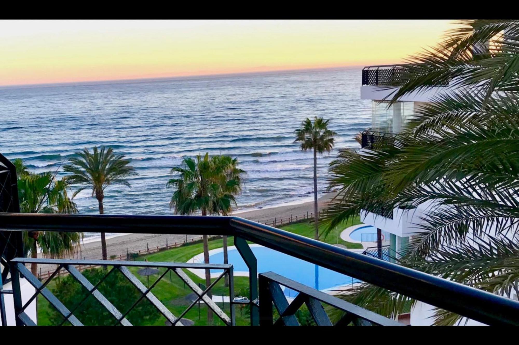 Mi Capricho 2D Beachfront- Apartment With Sea View - Costa Del Sol Sitio de Calahonda Екстер'єр фото