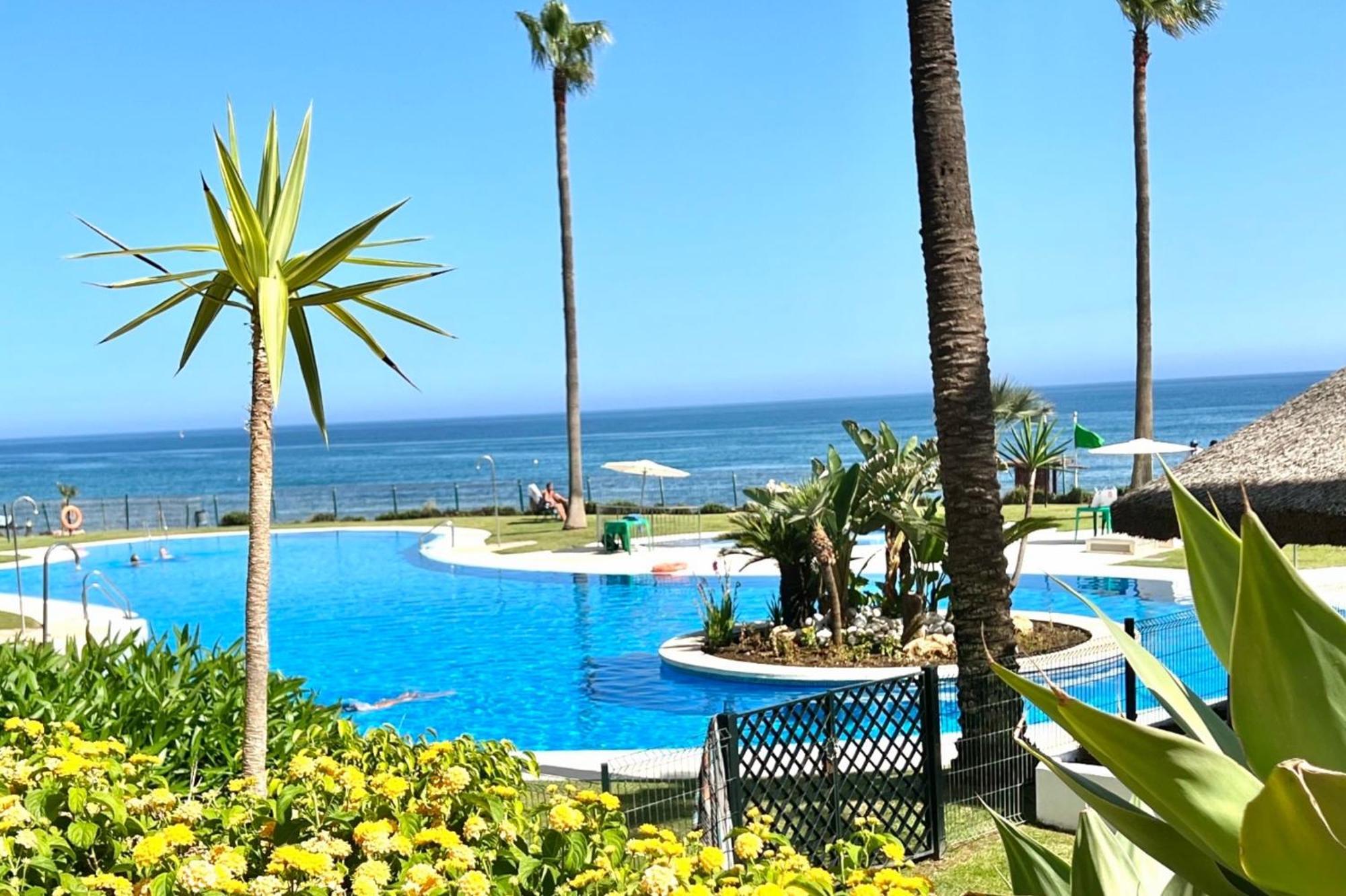 Mi Capricho 2D Beachfront- Apartment With Sea View - Costa Del Sol Sitio de Calahonda Екстер'єр фото